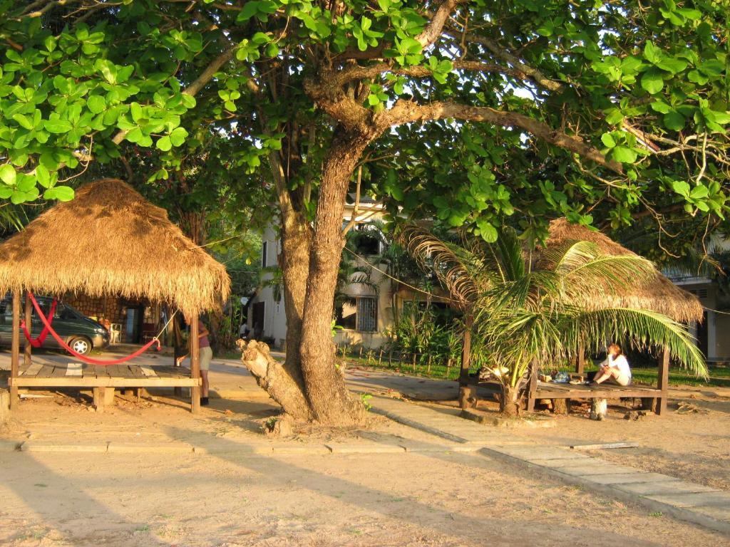 Kep Seaside Guesthouse Dış mekan fotoğraf